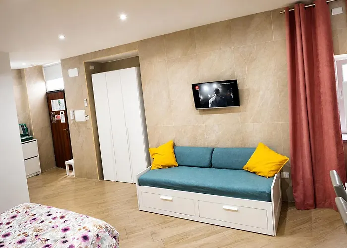 Domus Cuomo B&B